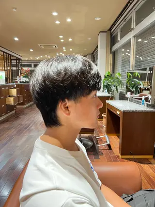 ミディアム 矢藤 豪晃のヘアスタイル