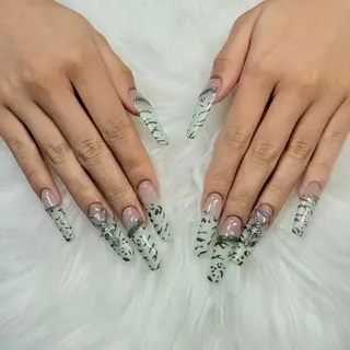 ロング NailSalonBUBBLE所属・BUBBLE YUMIのネイルデザイン