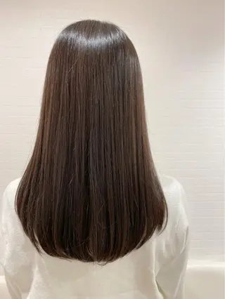 セミロング GRANLUSSO 〜グランルッソ駅前店所属・木口 嘉美のヘアスタイル