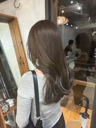 セミロング カラー 薮 夏帆のヘアスタイル