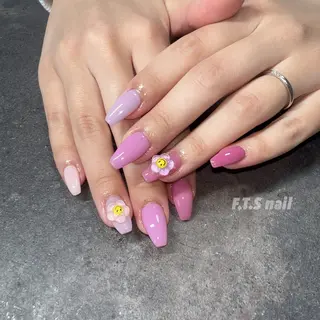 ネイル F.T.S nailのネイルデザイン