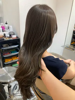 ロング ✨色持ちの良い艶 カラー✨蟹江真世のヘアスタイル