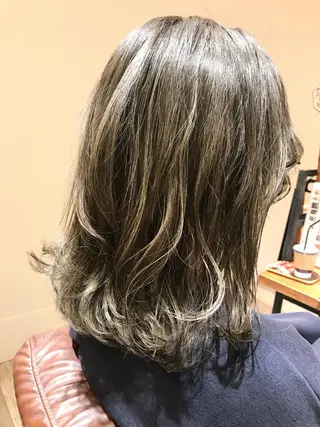 ミディアム カラー シールエクステ⭐️ オオミタクヤのヘアスタイル
