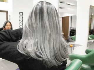 ロング カラー Re:ta Hair 飯田淳平のヘアスタイル