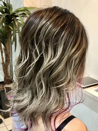 ロング カラー ヘアアレンジ Device ディバイスのヘアスタイル