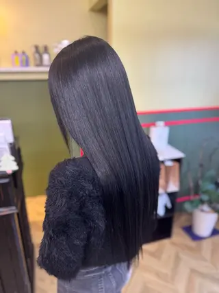 ロング カラー cureK所属・米倉 麻衣のヘアスタイル