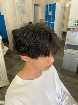 ショート パーマ メンズ カットパーマ✂️ 小坂田玲亜のヘアスタイル