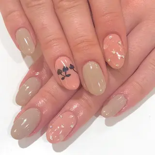 ネイル 矢崎 千春のネイルデザイン