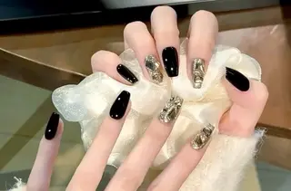 ネイル pink ladyサロン所属・べ にのネイルデザイン