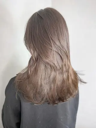 ミディアム カラー ITbyALBUM 藤沢店のヘアスタイル