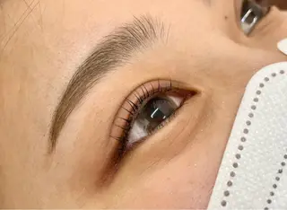 マツエク・マツパ 赤み無し柔らかカラー 【梅田】madokaのヘアスタイル