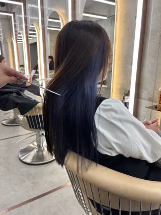 ロング ハッシュカット|透明 感カラー🩵レイヤーのヘアスタイル