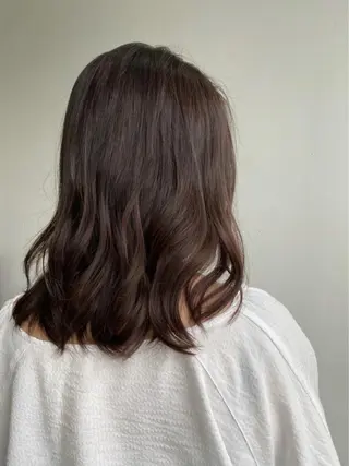 ミディアム カラー les baladins du miroir所属・🍃YURI 🍃のヘアスタイル