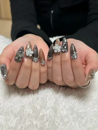 ネイル 富岡 妃奈のネイルデザイン