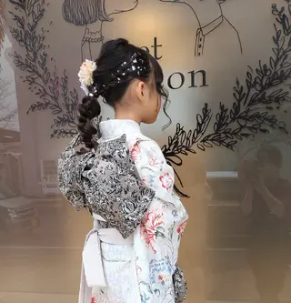 ロング キッズ ヘアアレンジ 大槻 百合子のヘアスタイル