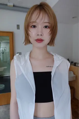 ミディアム カラー 顔周りレイヤー/韓国 ブリーチminamiのヘアスタイル