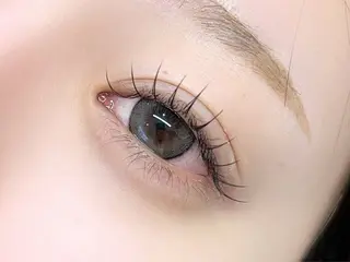 マツエク・マツパ mellow:所属・mellow: eyelashのマツエク・マツパデザイン