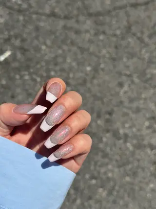 ネイル 𝗺𝗮𝗸𝗶 .のネイルデザイン