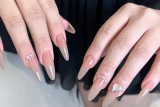 ネイル Pure&Rich Nailのネイルデザイン