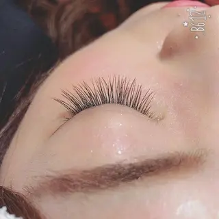 マツエク・マツパ ANNE梅田 GRACE店所属・ANNE chizuのマツエク・マツパデザイン