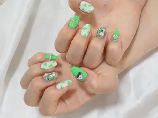 ネイル 魚谷 日菜のネイルデザイン