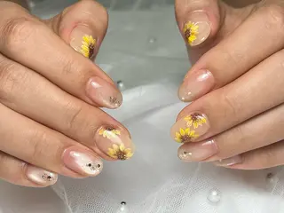 ネイル TRUST Nail 石井美夏のネイルデザイン