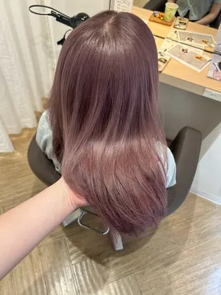 セミロング カラー AVANCE.なかもず所属・砂野 真璃奈のヘアスタイル