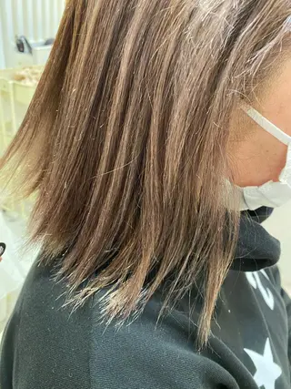 セミロング カラー Design Color🐰アユミのヘアスタイル