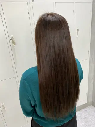 ロング AKANE 【zina新宿】のヘアスタイル