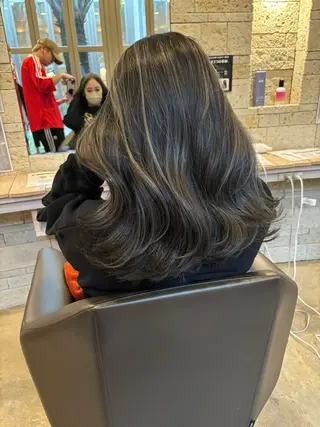 セミロング カラー 小塚 和眞のヘアスタイル