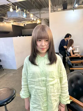 ミディアム カラー ✂韓国レイヤー 🦋みやび🪽のヘアスタイル