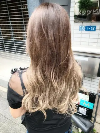 セミロング ✨髪質改善✖︎韓国 レイヤー✨ナカムラのヘアスタイル