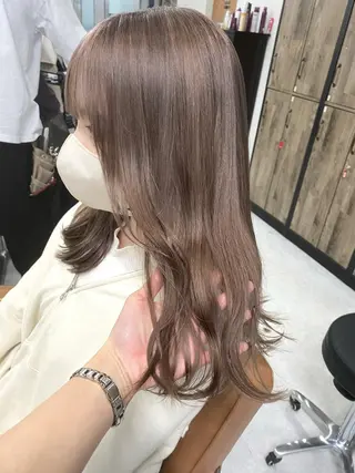 ミディアム カラー ヘアアレンジ 🌷FUKA🌷 まろやかハイトーンのヘアスタイル