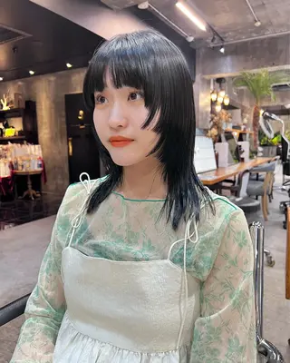 ミディアム カラー haco＋所属・圧倒的デザイン力 店長🎨RENAのヘアスタイル