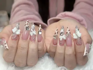 ネイル Hi Beauty 渋谷(ネイル、ハイパーナイフ6、脂肪れいきゃく、マッサージ＆エステサロン)所属・Hi beauty 渋谷のネイルデザイン