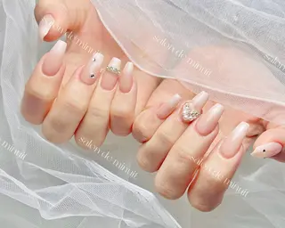 ネイル Momo 🤍のネイルデザイン