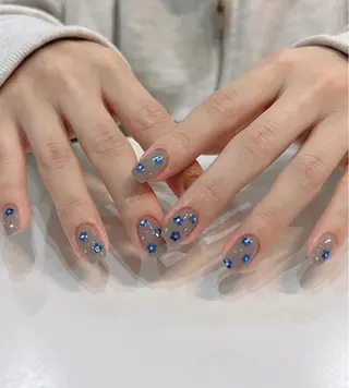 ミディアム めぐみのネイルサロン 惠のネイルデザイン