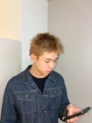 カラー メンズ ハナダ メイのヘアスタイル