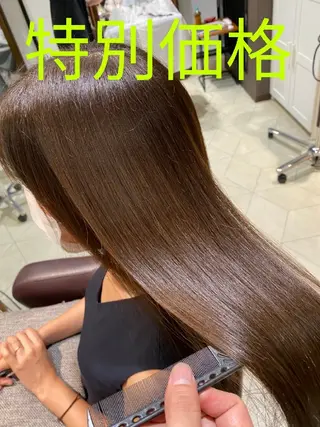 ロング カラー 特別価格で営業中‼️ レム髪質改善のヘアスタイル