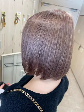 ショート カラー 🍀自然＆長持ち♪ 縮毛矯正の匠✨️のヘアスタイル