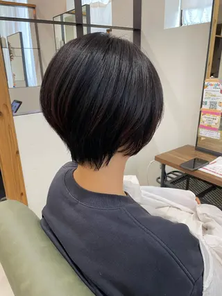 ショート 艶感暖色カラー /透明感/瀬戸山舞のヘアスタイル