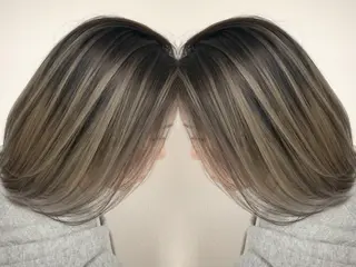 ミディアム NEO Beauty Salon所属・𝐍𝐄𝐎 𝐉𝐔𝐑𝐈のネイルデザイン