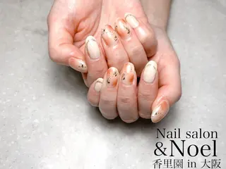 ネイル Nailsalon  &Noel所属・もも 🍑のネイルデザイン