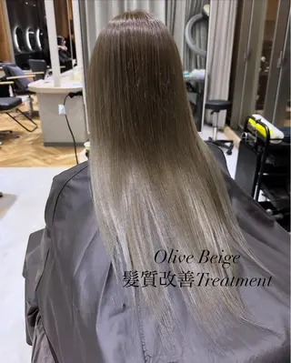 ロング カラー 赤み消し/オリーブ カーキ/福田れんのヘアスタイル