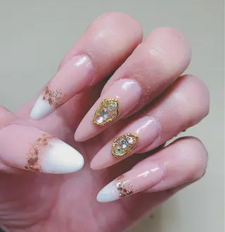 ネイル bijou所属・相馬 礼菜のネイルデザイン