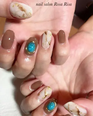 ミディアム ネイル ネイルスタジオ シェイクユアハンズのネイルデザイン