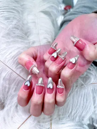 ネイル Ubuntu🎀 ネイルサロン✨のネイルデザイン