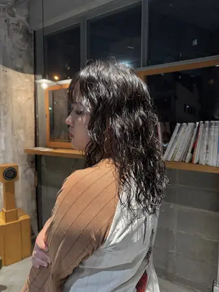 ロング パーマ L/MA所属・MIKU /カラー/ハイトーンのヘアスタイル