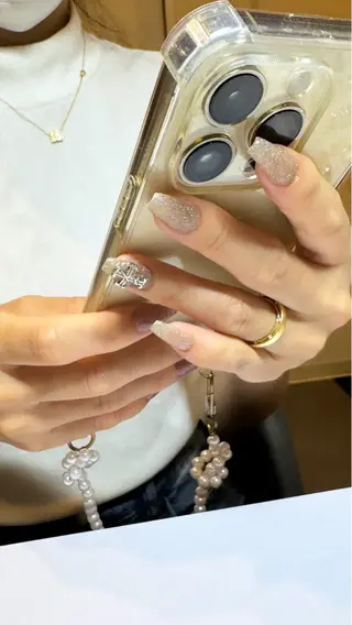 ネイル 濱岡 咲のネイルデザイン