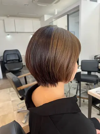 ショート カラー 🥀韓国ヘア🥀 宮津真菜のヘアスタイル